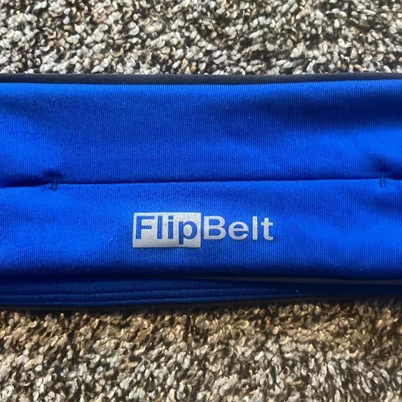 Flipbelt Running Accessory - Picture 2 of 4